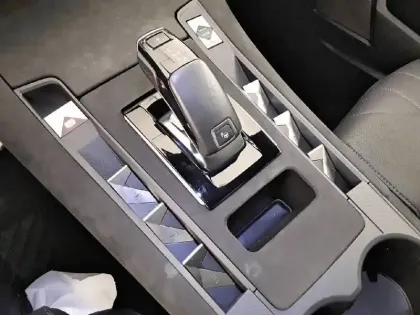 Photo 13 DS Ds 7 DS7 Crossback Hybride E-Tense 225 EAT8