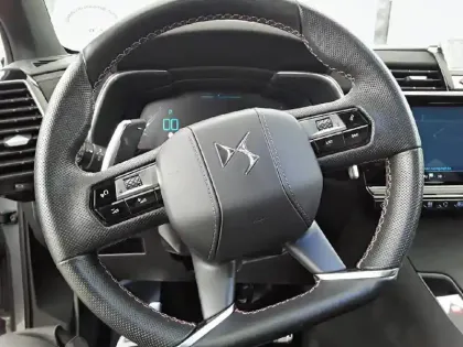 Photo 8 DS Ds 7 DS7 Crossback Hybride E-Tense 225 EAT8