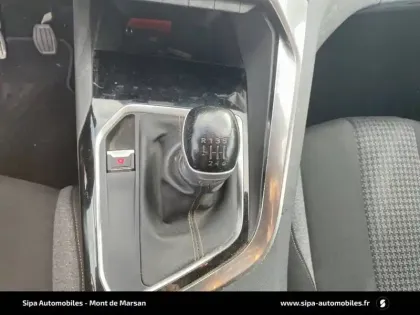 Photo 11 Peugeot 5008  PureTech 130ch S&S BVM6