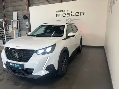 Photo 56 Peugeot 2008  PureTech 100 S&S BVM6