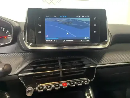 Photo 29 Peugeot 2008  PureTech 100 S&S BVM6