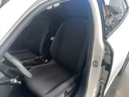 Photo 45 Peugeot 2008  PureTech 100 S&S BVM6
