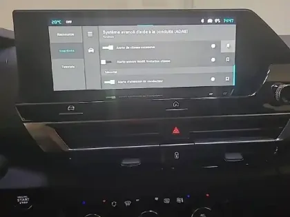 Photo 22 Citroën C4  BlueHDi 130 EAT8