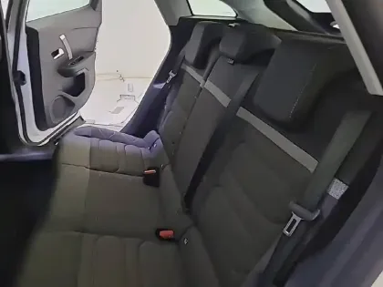 Photo 11 Citroën C4  BlueHDi 130 EAT8