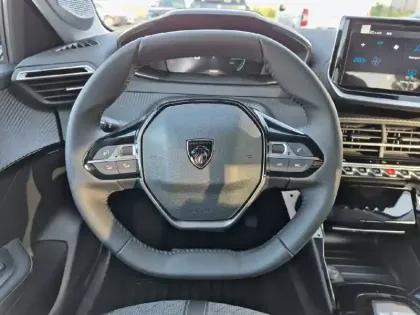 Photo 5 Peugeot 208  Hybrid 110 e-DCS6
