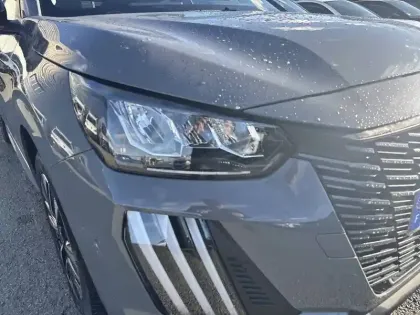 Photo 35 Peugeot 208  Electrique 54 kWh 156ch