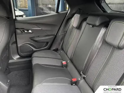 Photo 44 Peugeot 2008  Hybrid 145 e-DCS6