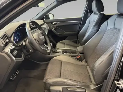 Photo 6 Audi Q3  Sportback 45 TFSIe 245 ch S tronic 6