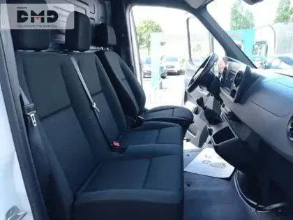 Photo 10 Mercedes Sprinter  Fg 211 CDI 33S 3T0 Traction