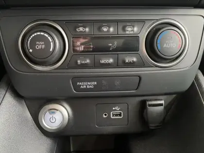 Photo 13 Nissan Leaf  217ch e+ 62kWh N-Connecta 22