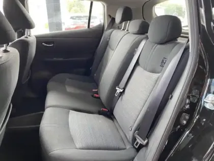 Photo 7 Nissan Leaf  217ch e+ 62kWh N-Connecta 22