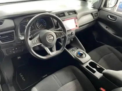 Photo 1 Nissan Leaf  217ch e+ 62kWh N-Connecta 22