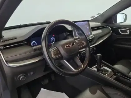 Photo 8 Jeep Compass  1.3 GSE T4 150ch S 4x2 BVR6