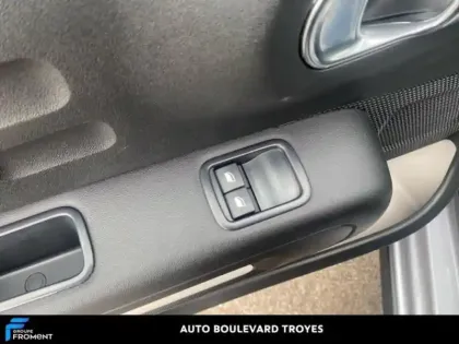 Photo 29 Citroën C3  1.2 PureTech 110ch S&S C-Series 120-121g