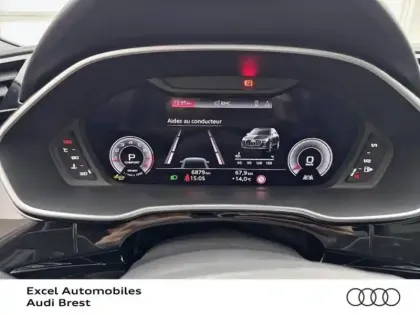 Photo 10 Audi Q3  35 TFSI 150ch Black Edition S tronic 7