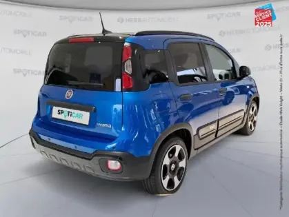 Photo 5 Fiat Panda  Classic 1.0 70ch BSG S&S Pandina Step 2