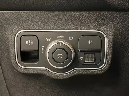 Photo 22 Mercedes GLB 200 d AMG Line