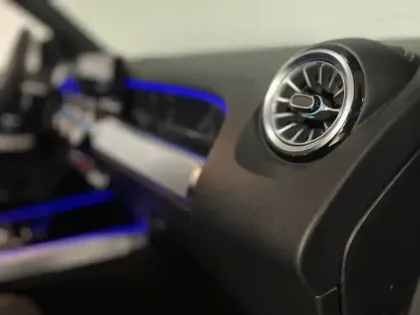 Photo 18 Mercedes GLB 200 d AMG Line