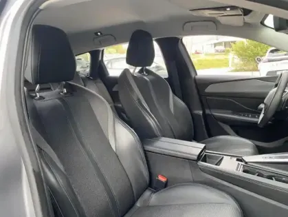 Photo 21 Peugeot 308 III BlueHDi 130 EAT8 ALLURE PACK