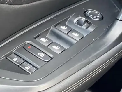 Photo 23 Peugeot 308 III BlueHDi 130 EAT8 ALLURE PACK