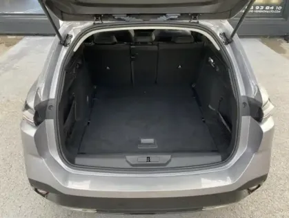 Photo 15 Peugeot 308 III BlueHDi 130 EAT8 ALLURE PACK