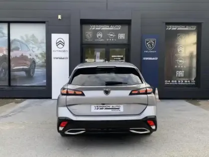 Photo 20 Peugeot 308 III BlueHDi 130 EAT8 ALLURE PACK