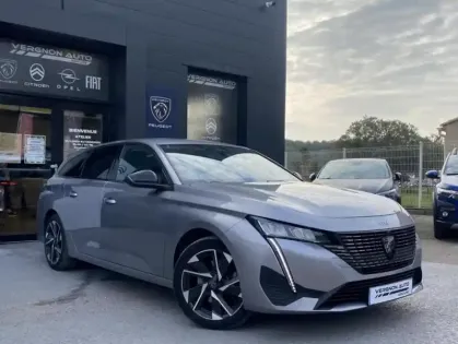 Photo 16 Peugeot 308 III BlueHDi 130 EAT8 ALLURE PACK