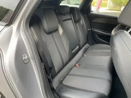 Photo 22 Peugeot 308 III BlueHDi 130 EAT8 ALLURE PACK