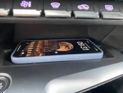 Photo 8 Peugeot 308 III BlueHDi 130 EAT8 ALLURE PACK