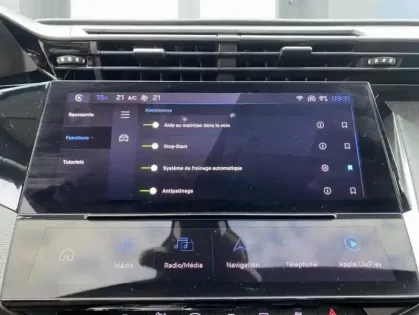 Photo 10 Peugeot 308 III BlueHDi 130 EAT8 ALLURE PACK