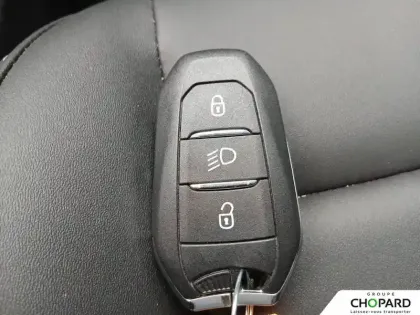 Photo 13 Citroën C4  PureTech 130 EAT8