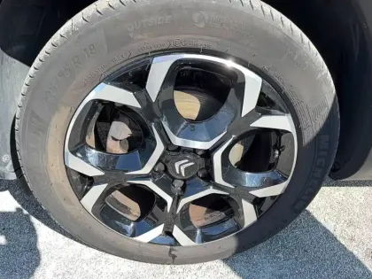 Photo 28 Citroën C5 aircross  BlueHDi 130 EAT8 AVEC ATTELAGE