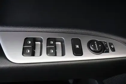 Photo 15 Kia Stonic  1.0 T-GDi 100 ch DCT7