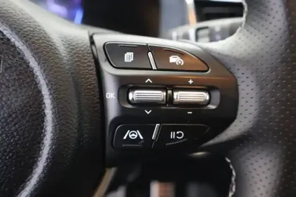 Photo 12 Kia Stonic  1.0 T-GDi 100 ch DCT7