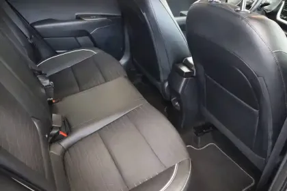 Photo 6 Kia Stonic  1.0 T-GDi 100 ch DCT7