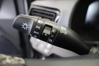 Photo 14 Kia Stonic  1.0 T-GDi 100 ch DCT7