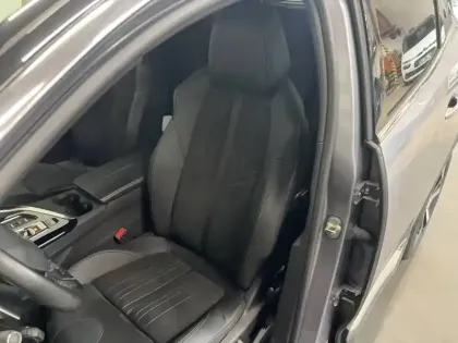 Photo 9 Peugeot 3008  BlueHDi 130ch S&S EAT8