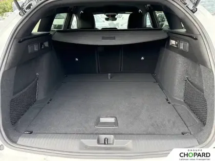 Photo 45 Opel Astra  Sports Tourer 1.2 Turbo Hybride 136 ch e-DCT6