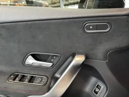 Photo 9 Mercedes Classe A  250 e Hybrid EQ 8G-DCT