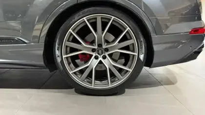 Photo 37 Audi Q7  55 TFSI e 380 Tiptronic 8 Quattro