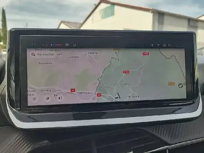 Photo 44 Peugeot 208  PureTech 100 S&S BVM6