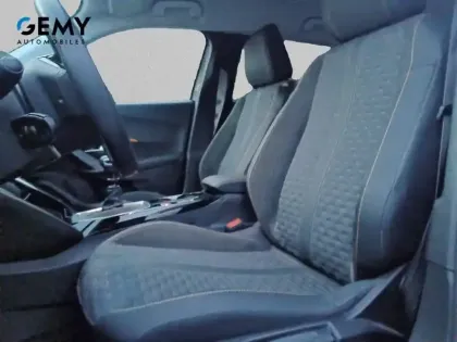 Photo 8 Peugeot 2008  PureTech 130 S&S BVM6