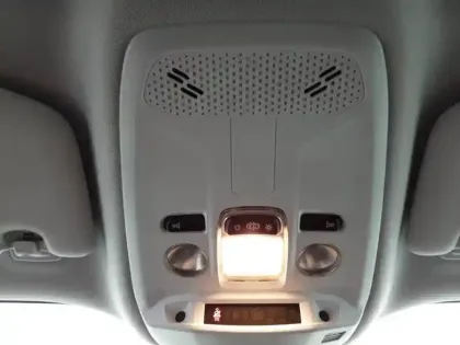 Photo 63 Peugeot 2008  PureTech 100 S&S BVM6