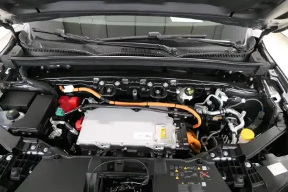 Photo 13 Renault Megane  E-Tech 220 ch autonomie confort