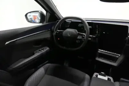 Photo 14 Renault Megane  E-Tech 220 ch autonomie confort