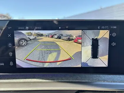 Photo 34 Peugeot 5008  Hybrid 145 e-DCS6