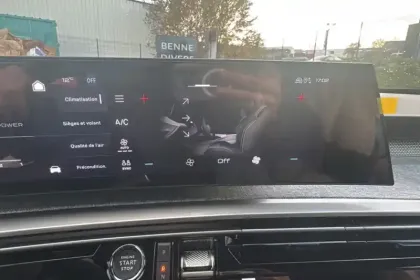 Photo 20 Peugeot 3008  Plug-in Hybrid 195 e-DCS7