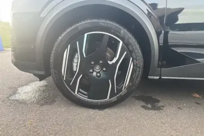 Photo 11 Peugeot 3008  Plug-in Hybrid 195 e-DCS7