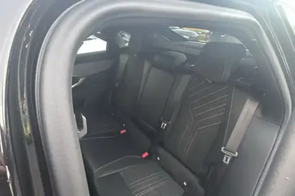 Photo 10 Peugeot 3008  Plug-in Hybrid 195 e-DCS7