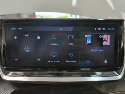 Photo 28 Peugeot 208  PureTech 100 S&S BVM6